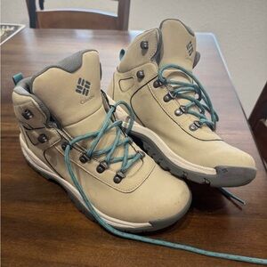 Columbia hiking boots